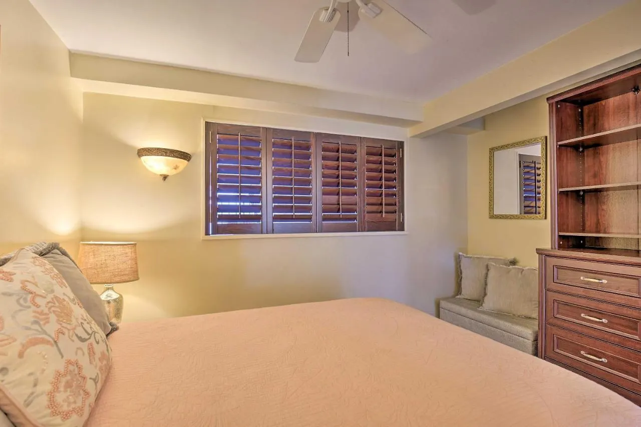 Centrally Located Kailua-Kona Condo With Lanai! Apartmán