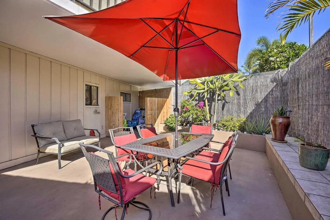 Centrally Located Kailua-Kona Condo With Lanai!