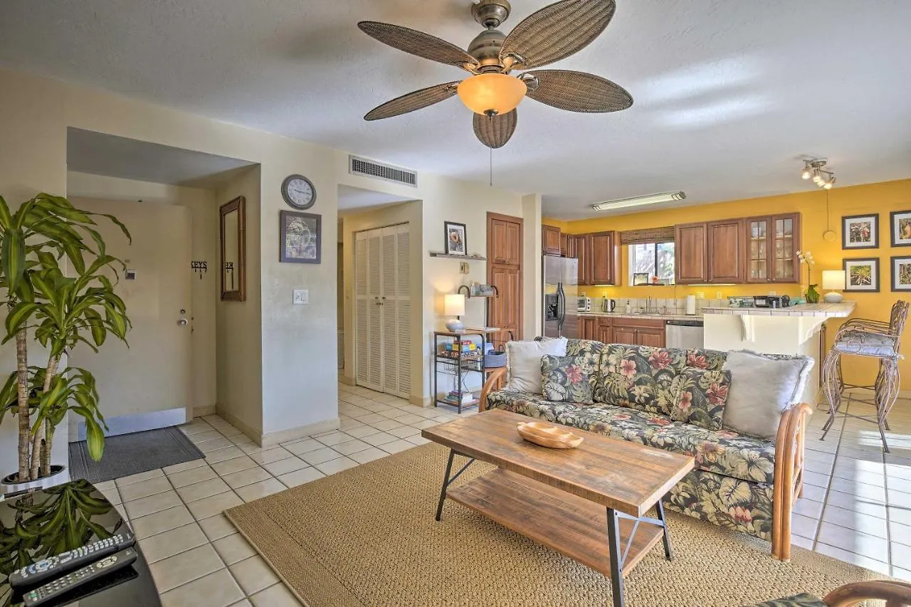 Centrally Located Kailua-Kona Condo With Lanai! 0*,